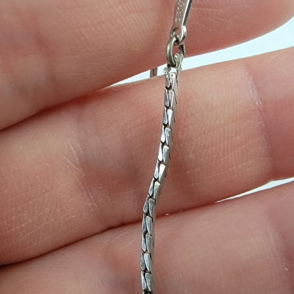 Signed Avon Vintage Silver Tone Chain Bracelet